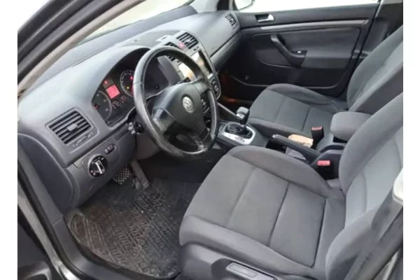 Makina ne shitje ne Durres - 4,300 Euro