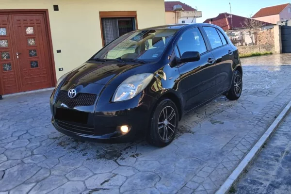 Makina ne shitje ne Durres - 3,999 Euro