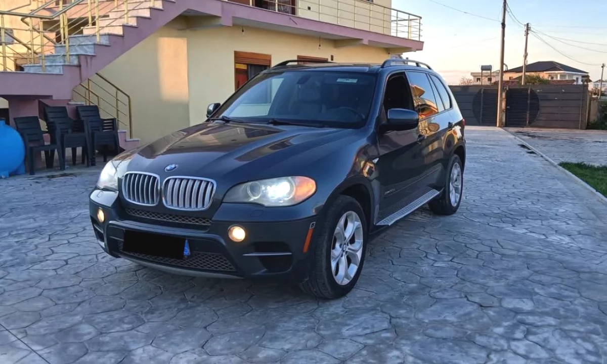 Makina ne shitje ne Durres, BMW, 2012 Diesel,Kambio Automatik Pagesa 8,999  Euro.