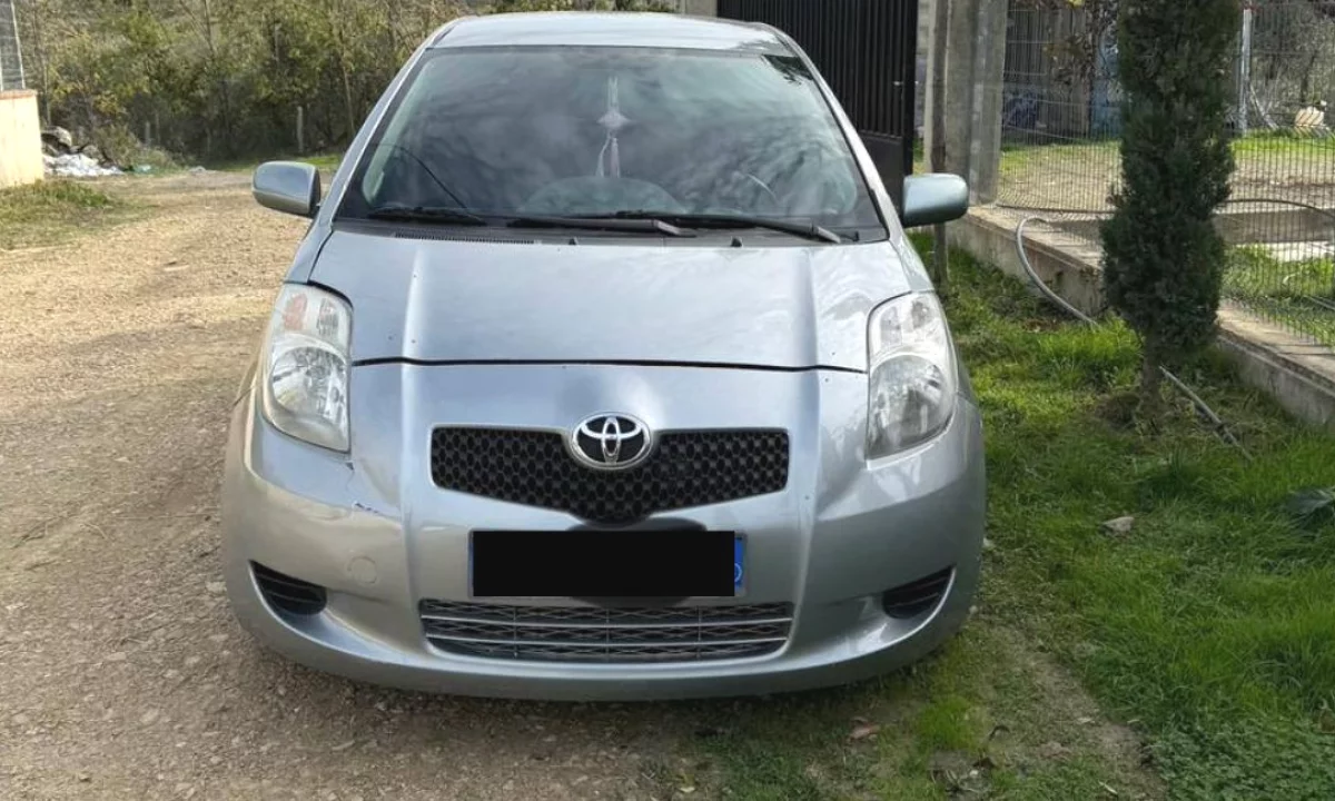 Makina ne shitje ne Tirane, Toyota, 2006 Diesel,Kambio Automatik Pagesa 3,100  Euro.