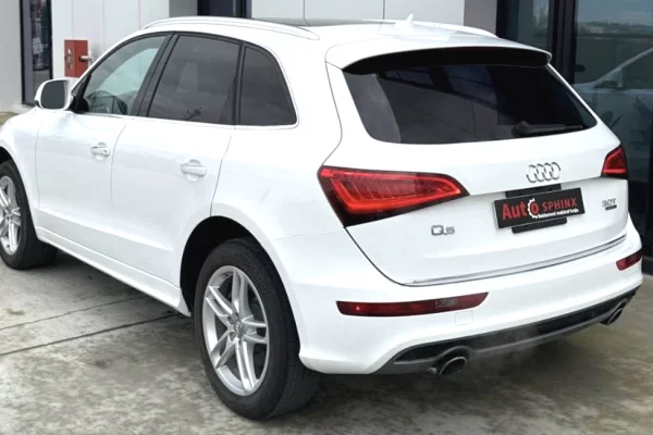 Makina ne shitje ne Tirane - 15,900 Euro