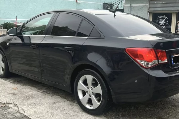 Makina ne shitje ne Tirane - 5,500 Euro