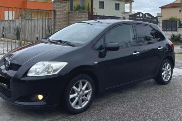 Shitet Toyota – 1.4 Naftë – 2008