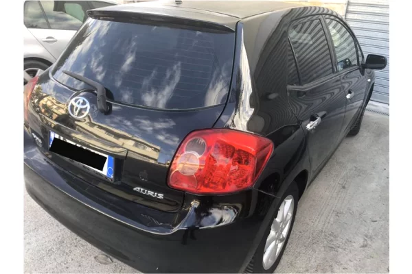 Auto in Vendita a Tirana, Toyota, 2008 Diesel,Kambio Manual Pagamento 5,000  Euro.