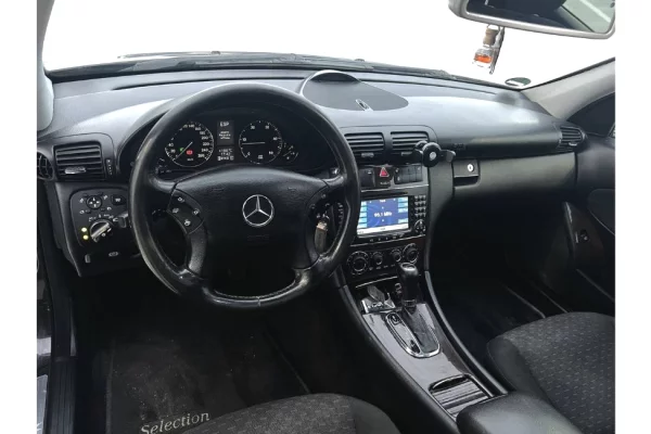 Makina ne shitje ne Fier - 4,200 Euro