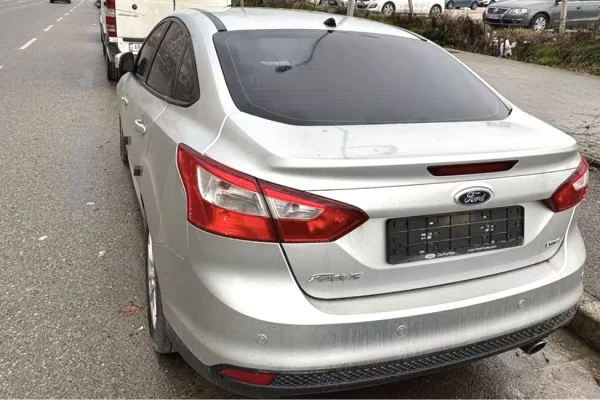 Makina ne shitje ne Tirane - 5,900 Euro