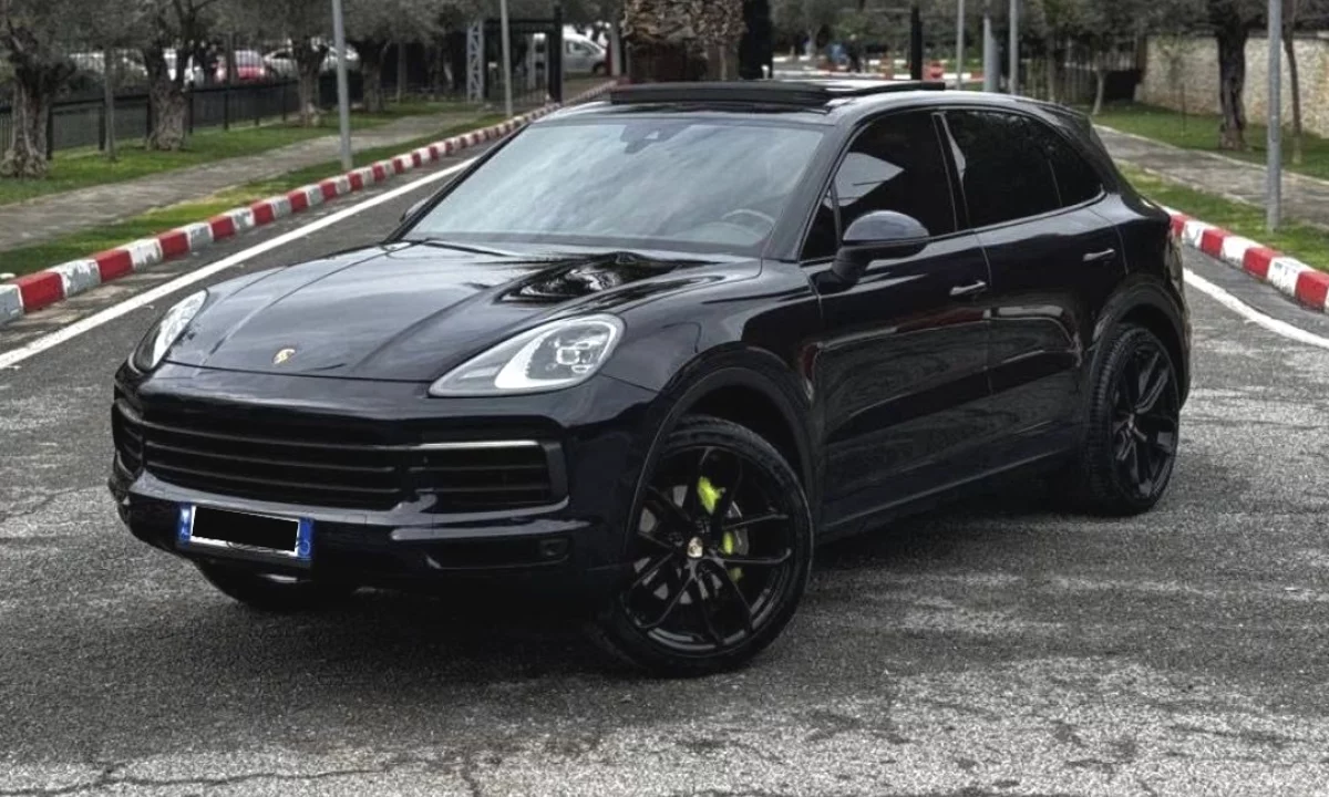 Makina ne shitje ne Tirane, Porsche, 2019 Benzine,Kambio Automatik Pagesa 38,999  Euro.
