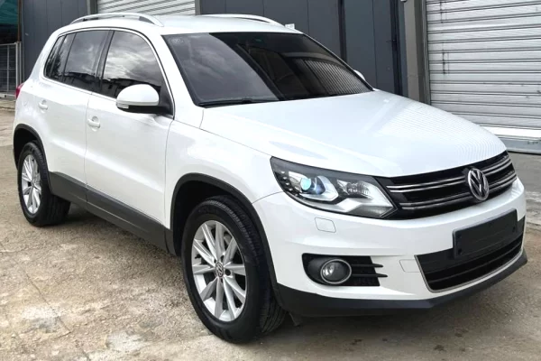 Makina ne shitje ne Tirane - 8,500 Euro