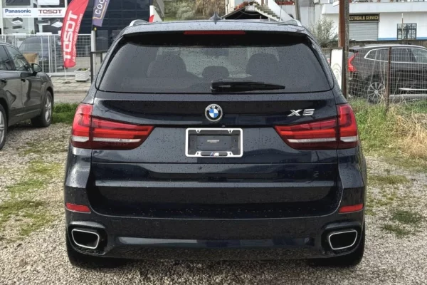 Makina ne shitje ne Tirane - 20,000 Euro