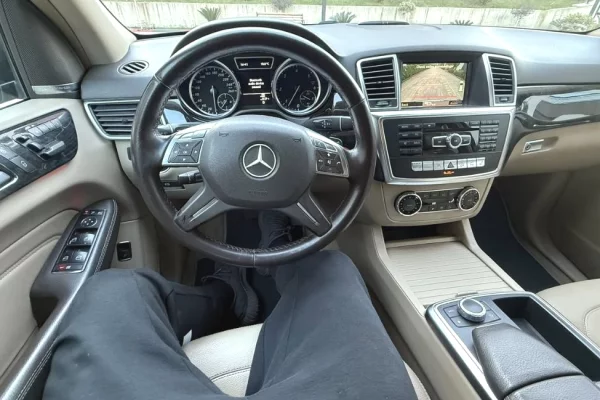 Makina ne shitje ne Tirane - 12,500 Euro