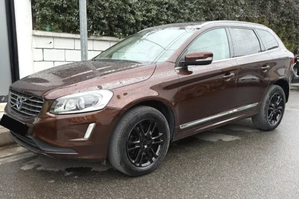 Makina ne shitje ne Tirane - 12,999 Euro