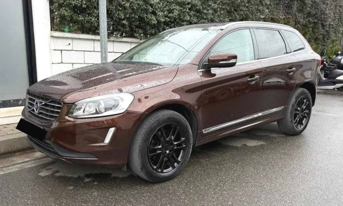 Makina ne shitje ne Tirane, Volvo, 2014 Diesel,Kambio Automatik Pagesa 12,999  Euro.