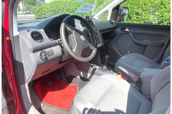 Makina ne shitje ne Tirane - 5,000 Euro