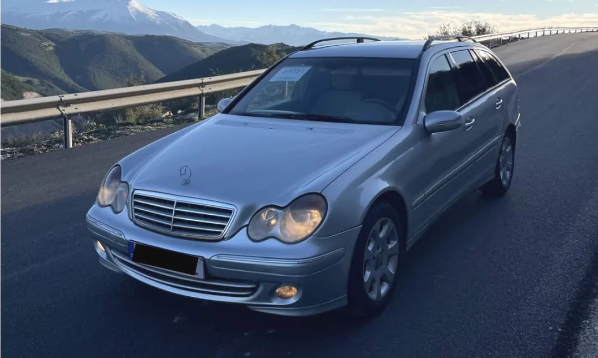 Makina ne shitje ne Tirane, Mercedes-Benz, 2005 Diesel,Kambio Automatik Pagesa 3,700  Euro.