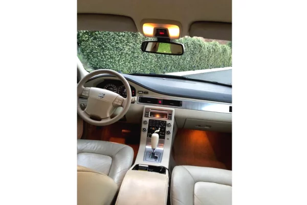 Makina ne shitje ne Tirane - 4,600 Euro