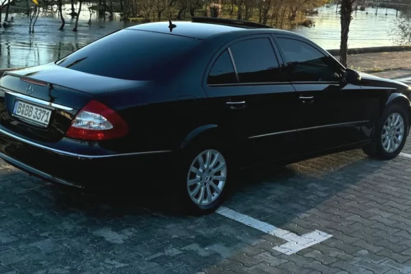 Makina ne shitje ne Tirane - 6,400 Euro