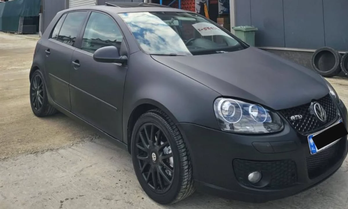 Makina ne shitje ne Tirane, Volkswagen, 2007 Diesel,Kambio Automatik Pagesa 3,900  Euro.