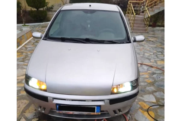 Makina ne shitje ne Tirane - 1,200 Euro