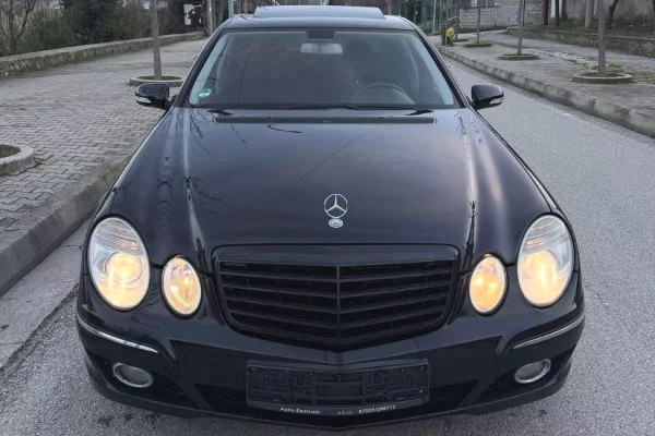 Makina ne shitje ne Tirane - 5,700 Euro