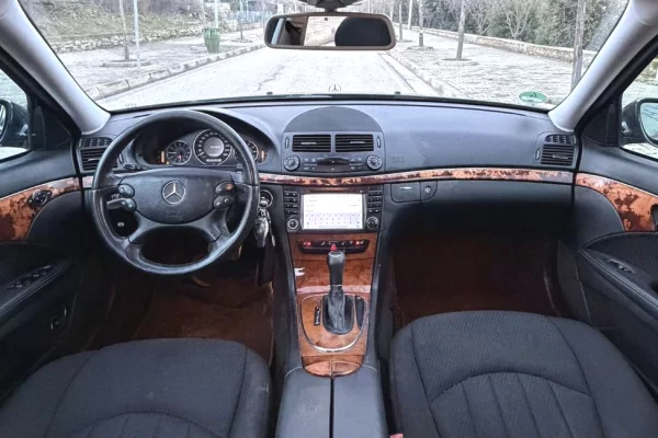 Makina ne shitje ne Tirane - 5,700 Euro