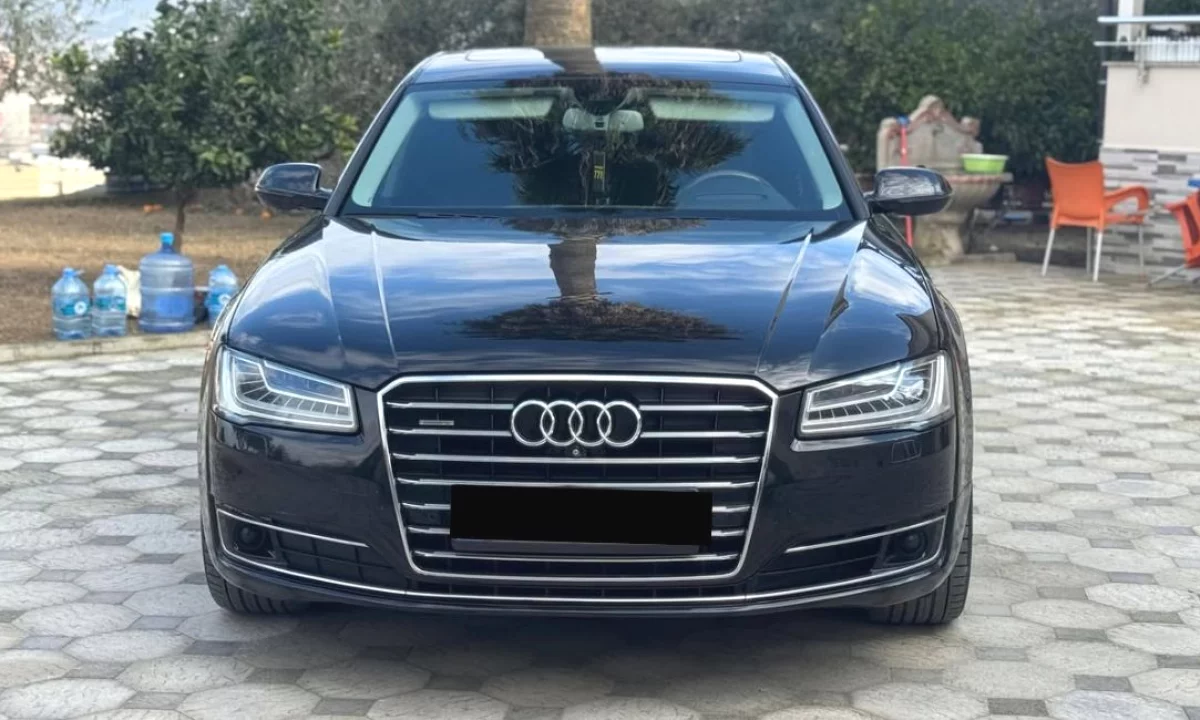 Makina ne shitje ne Tirane, Audi, 2014 Benzine,Kambio Automatik Pagesa 14,900  Euro.