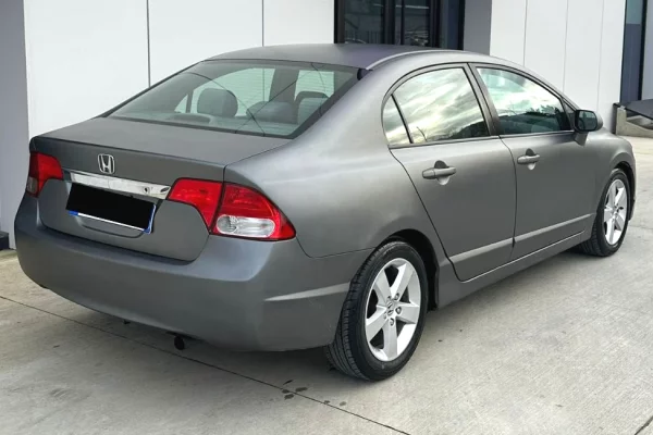 Makina ne shitje ne Tirane - 4,300 Euro