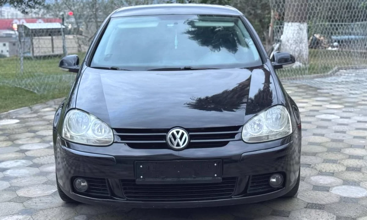 Makina ne shitje ne Tirane, Volkswagen, 2007 Diesel,Kambio Manual Pagesa 3,900  Euro.