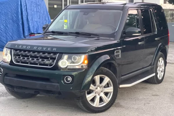 Makina ne shitje ne Durres - 15,000 Euro