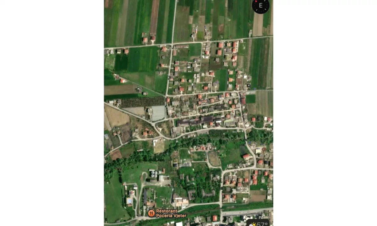 Shitet toke prane ish-Fabrikes se Leters, Kavaje