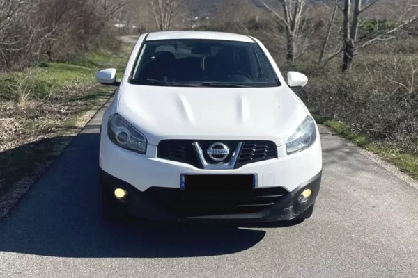 Makina ne shitje ne Durres - 5,500 Euro