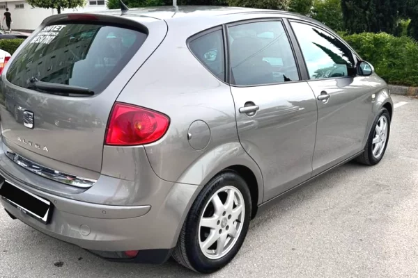 Makina ne shitje ne Fier - 3,000 Euro