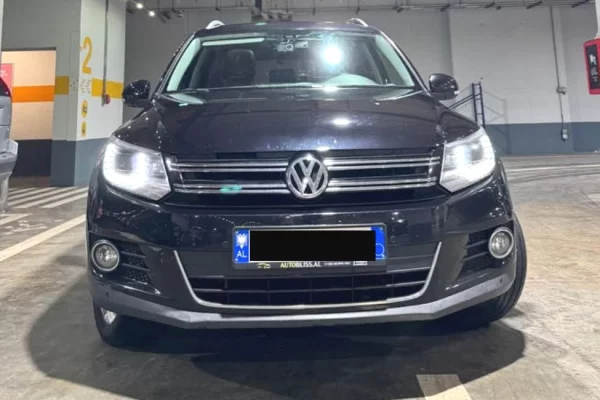 Makina ne shitje ne Tirane - 8,900 Euro