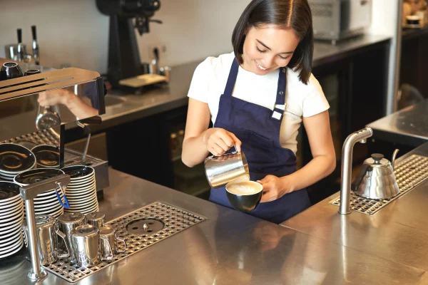 Njoftime Pune per Kamarier/e &amp; Banakier/e ne Tirane