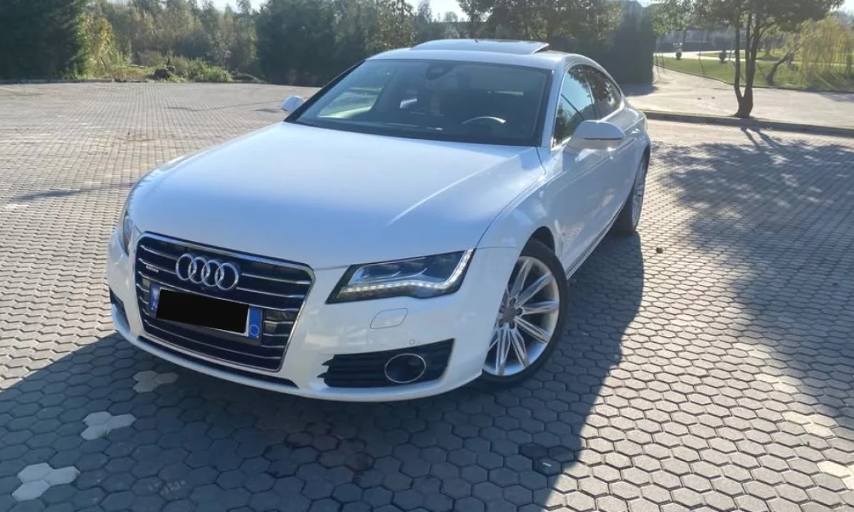 Makina ne shitje ne Durres, Audi, 2014 Diesel,Kambio Automatik Pagesa 12,200  Euro.