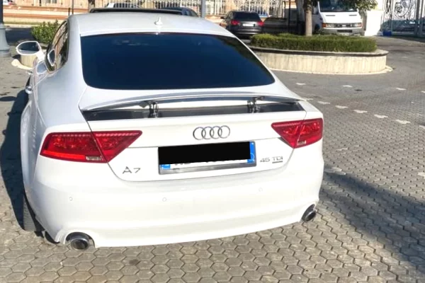 Makina ne shitje ne Durres - 12,200 Euro