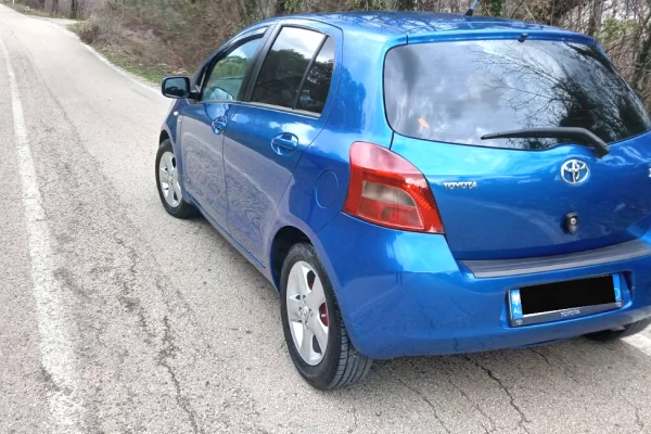 Makina ne shitje ne Tirane - 4,000 Euro