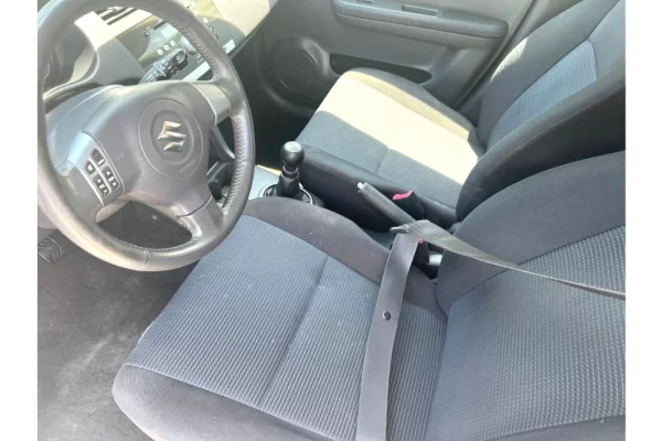 Makina ne shitje ne Tirane - 3,600 Euro