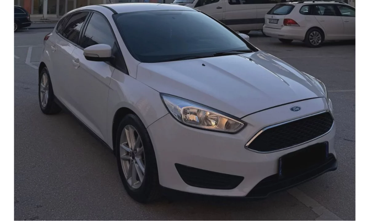 Makina ne shitje ne Tirane, Ford, 2016 Benzine,Kambio Automatik Pagesa 5,990  Euro.