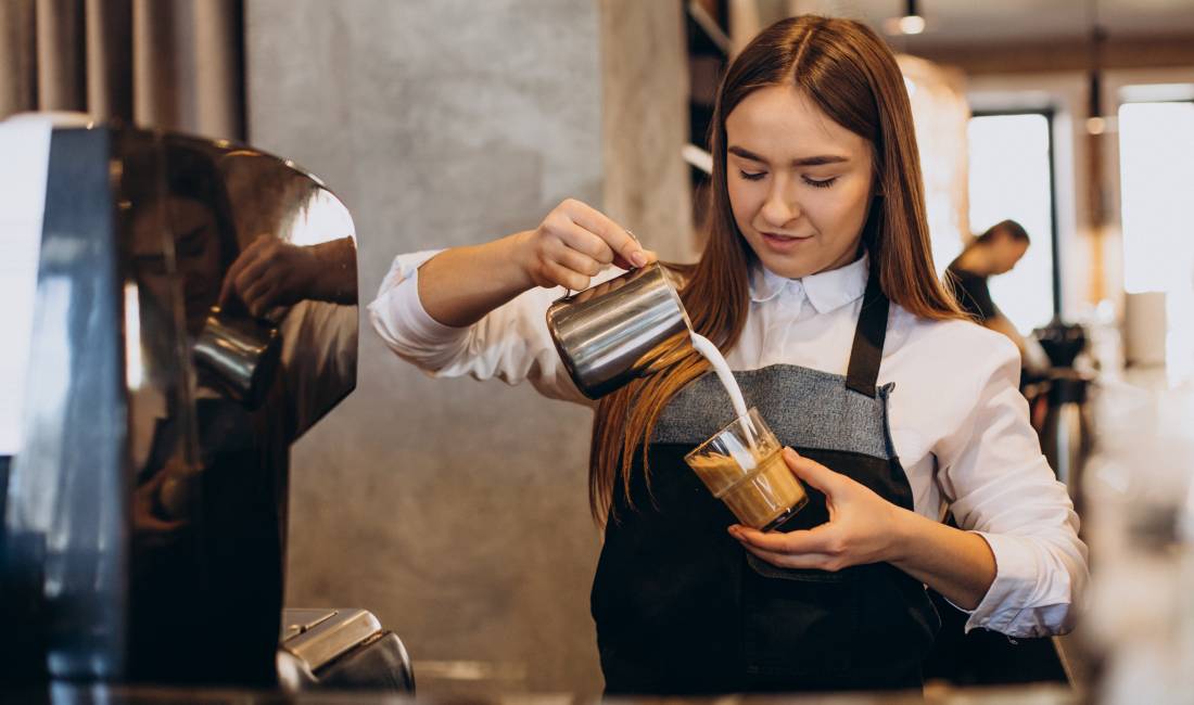 Njoftime Pune ne Tirane, Profesioni Ndihmës Banakiere , Fillestar/Pak eksperience, Pagesa Me Marreveshje.