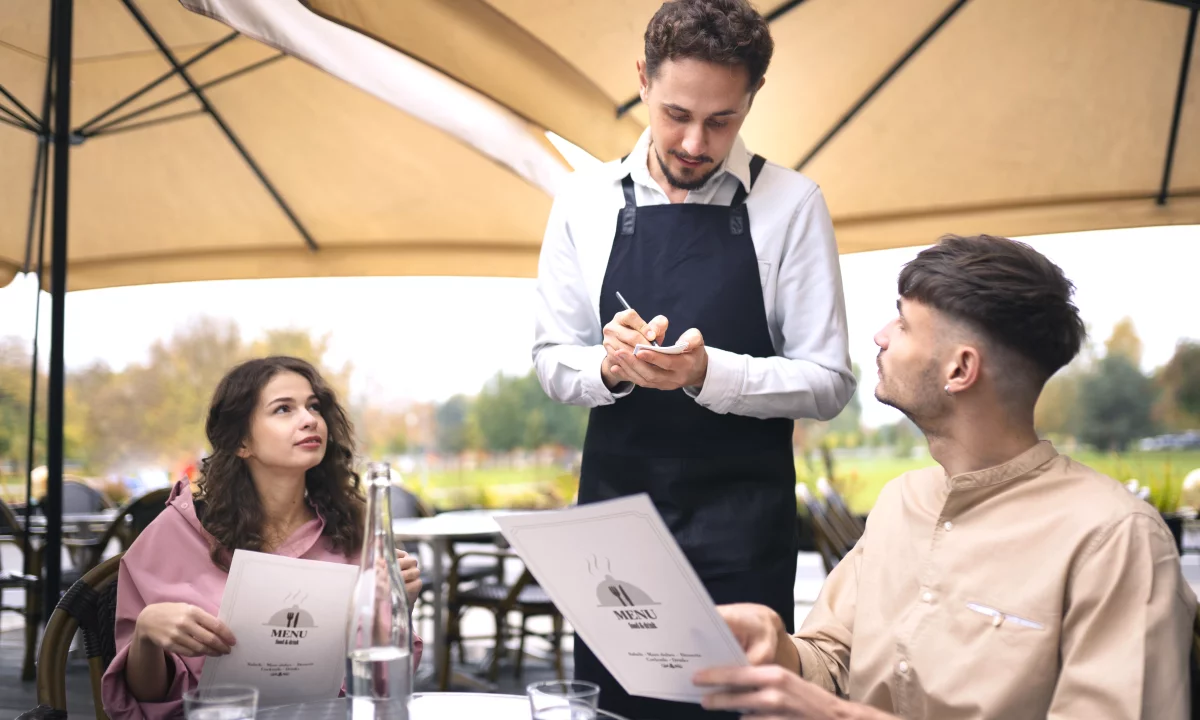 Njoftime Pune ne Tirane, Profesioni Kamarier Restoranti , Fillestar/Pak eksperience, Pagesa Me Marreveshje.