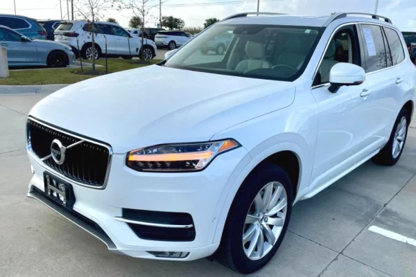 Makina ne shitje ne Tirane - 17,500 Euro