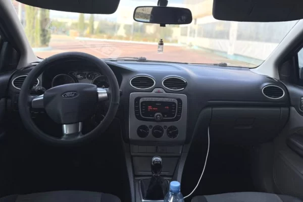 Makina ne shitje ne Tirane - 2,600 Euro