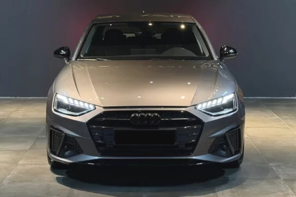 SHITET Audi A4 2.0 TDI S-Line – Black Edition