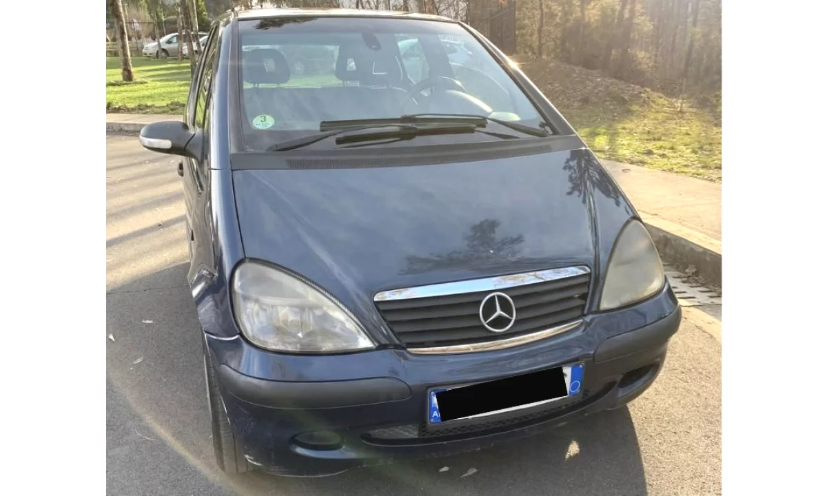 Makina ne shitje ne Tirane, Mercedes-Benz, 2004 Diesel,Kambio Automatik Pagesa 1,650  Euro.