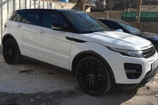 Makina ne shitje ne Vlore - 12,000 Euro