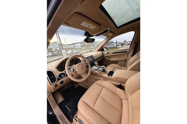 Makina ne shitje ne Tirane - 15,500 Euro