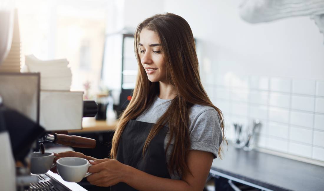 Njoftime Pune ne Tirane, Profesioni Banakier/e , Me eksperience, Pagesa 60,000  Leke.