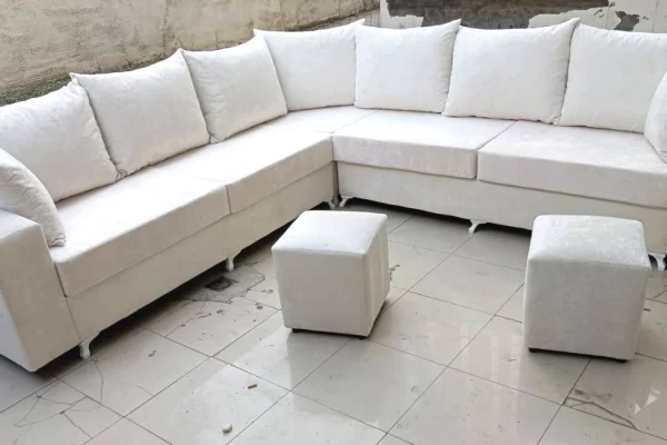 Mobilje dhe Elektroshtepiake ne Tirane - 33,000 Leke