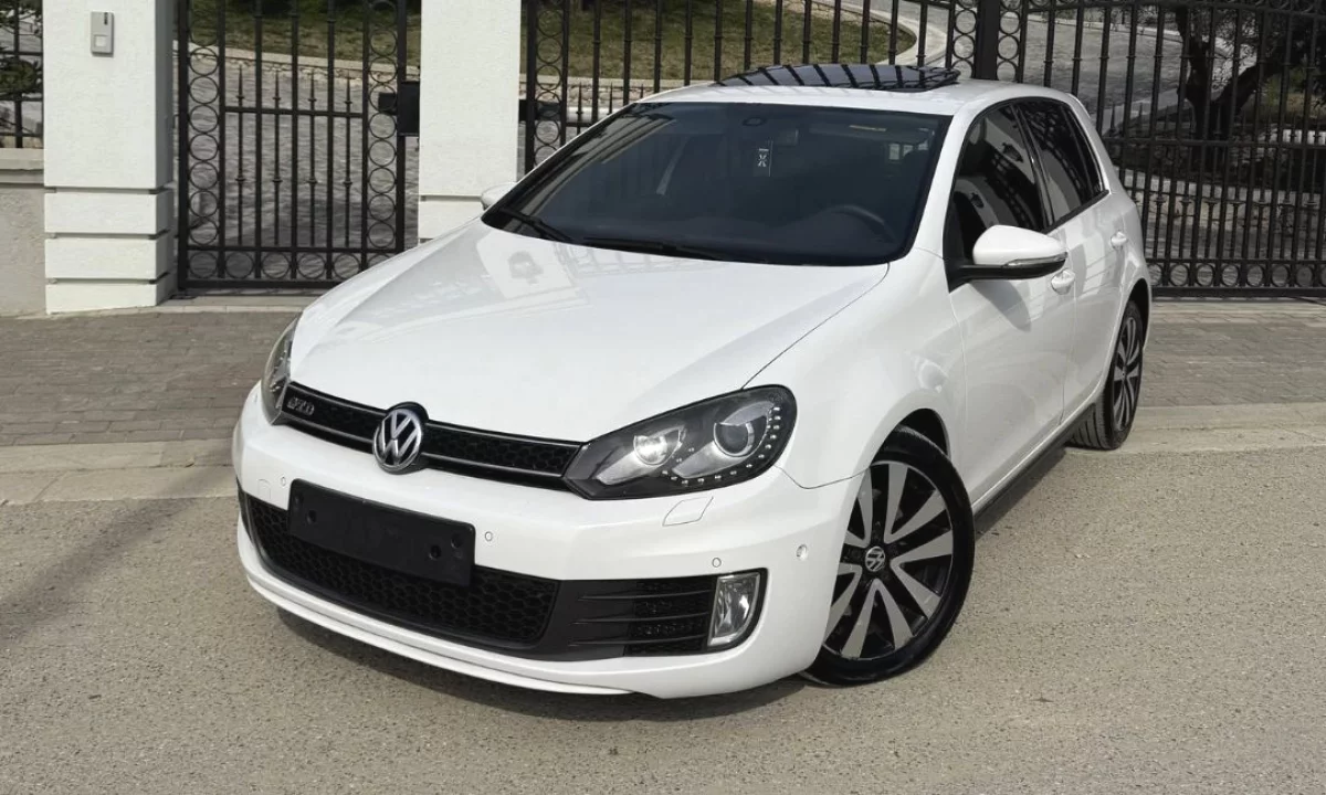 Auto in Vendita a Tirana, Volkswagen, 2013 Diesel,Kambio Automatik Pagamento 8,300  Euro.