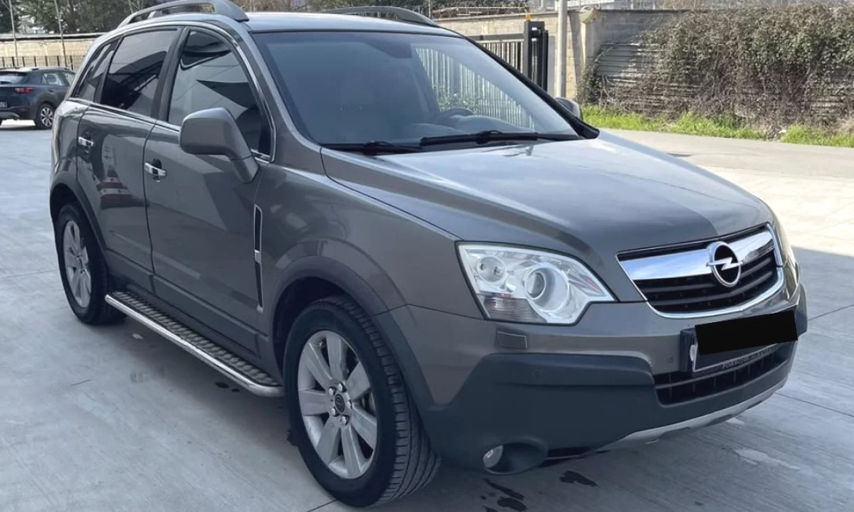 Auto in Vendita a Tirana, Opel, 2007 Diesel,Kambio Automatik Pagamento 4,800  Euro.